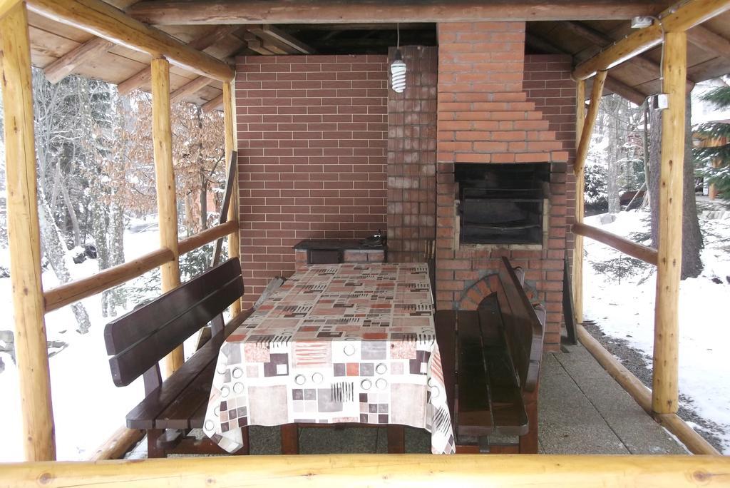 Villa Szilvia Vendeghaz Izvoare  Exterior foto