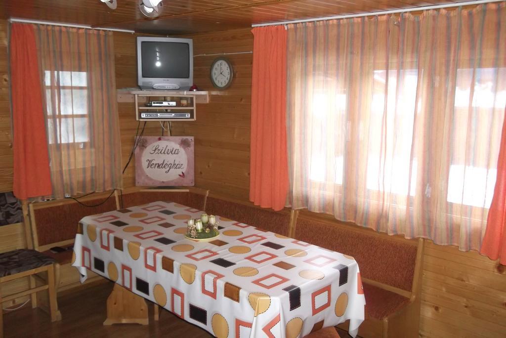 Villa Szilvia Vendeghaz Izvoare  Exterior foto